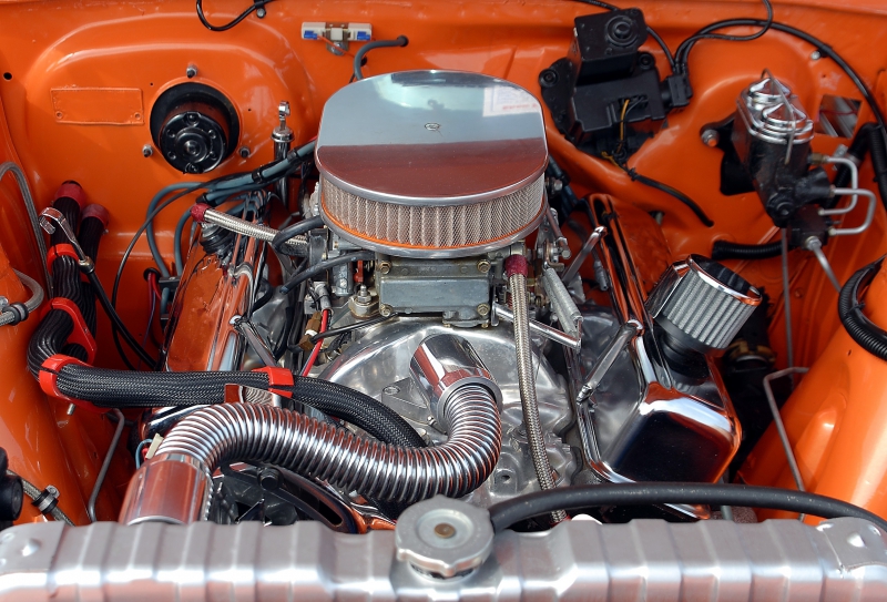 garagiste-LES MAYONS-min_car-engine-1738309